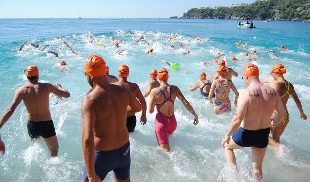 Fethiye Sporfest’te masmavi mücadele: Bin 480 sporcu kulaç attı!