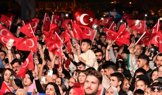 Kepez Belediyesi Cumhuriyet'i 3 gün kutlayacak