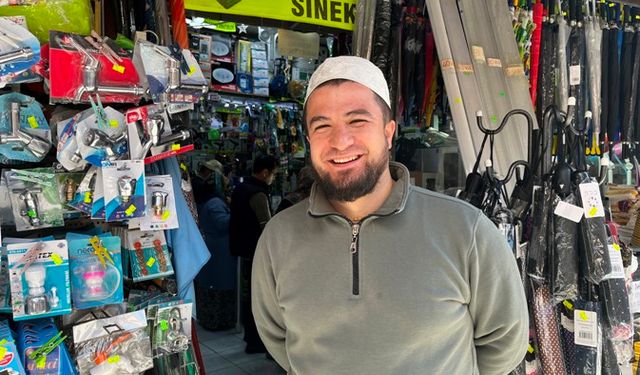 Konya’da hırsızlık anı güvenlik kamerasında: Fanlı ısıtıcı çalan şahıs aranıyor!