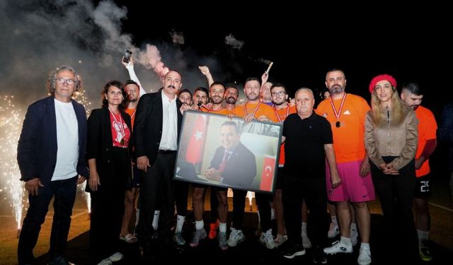 Konyaaltı'nda futbol turnuvasında şampiyon Mollayusuf Uncu Ali oldu