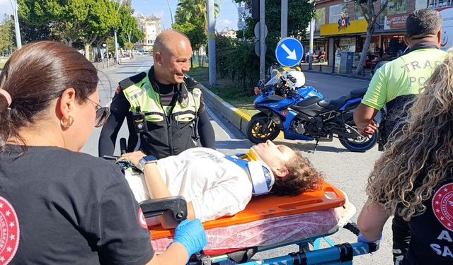 Kaza yapan genç, kendine yardım eden polise ne sözü verdi?