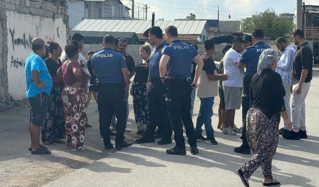 Antalya’da iki ailenin silahlı kavgası ortalığı birbirine kattı