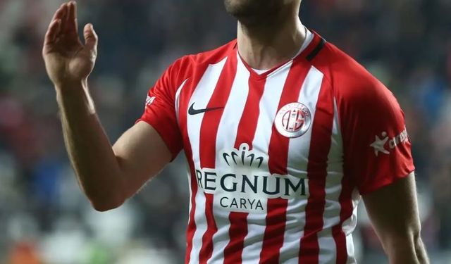 Antalyasporlu futbolcu kulüpsüz kaldı! Galatasaray ve Fenerbahçe forması da giymişti