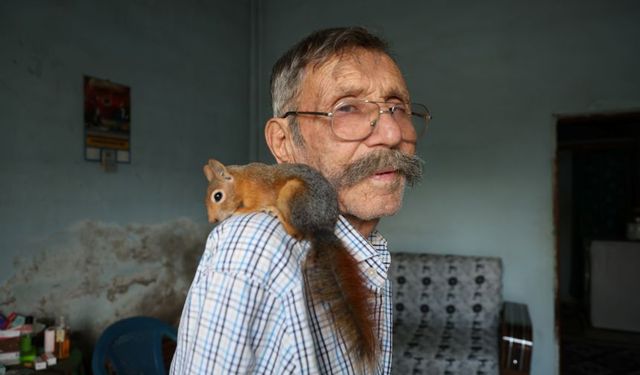 Evlatları yalnız bıraktı, 'sincap Kibar' yoldaşı oldu