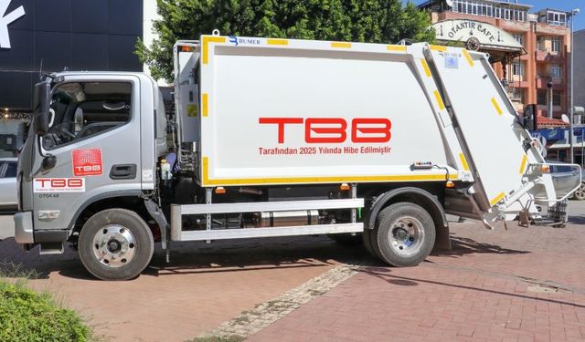 Belediyeler Birliği, Gazipaşa Belediyesi’ne araç hibe etti