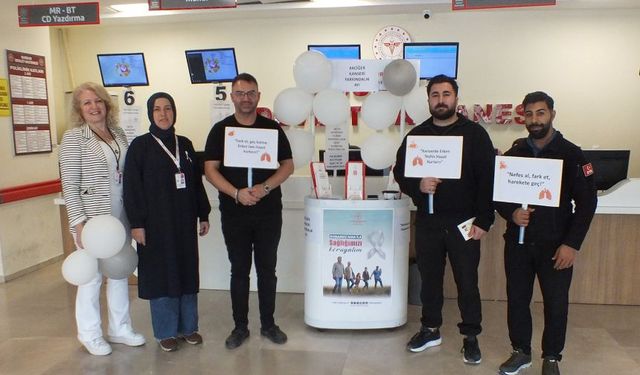 Burdur Devlet Hastanesi’nde akciğer kanseri için farkındalık standı kuruldu