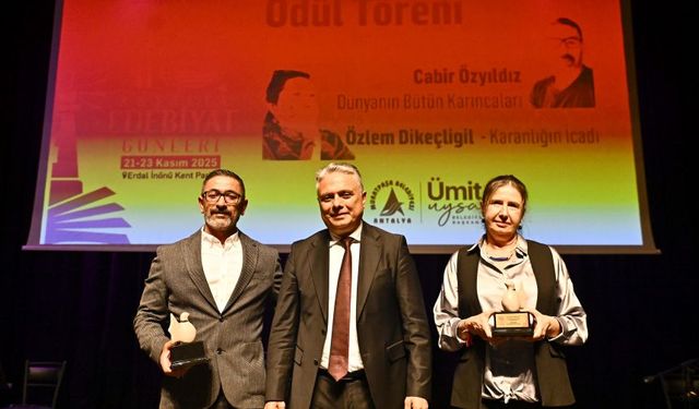 Antalya Edebiyat Günleri’nde Başkan Uysal’dan anlamlı mesaj