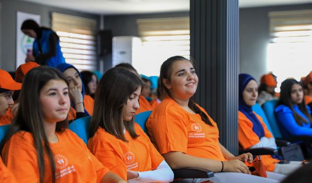 Antalya’da Yeni Nesil Gençlik ve Tarım Kampı devam ediyor