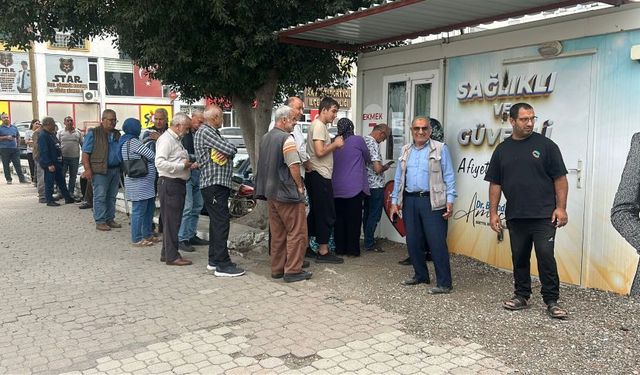 Hatay'da bu büfede ekmek 7 lira!