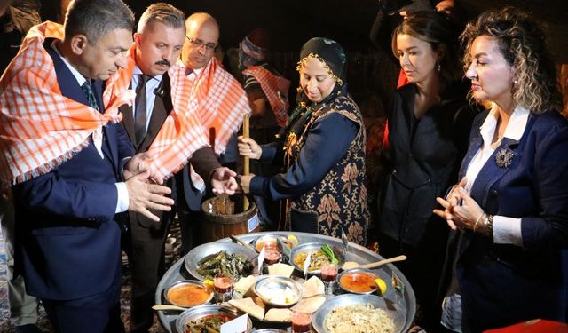 Kemer’in coğrafi işaret adayı lezzetleri Yörük Parkı’nda tanıtıldı