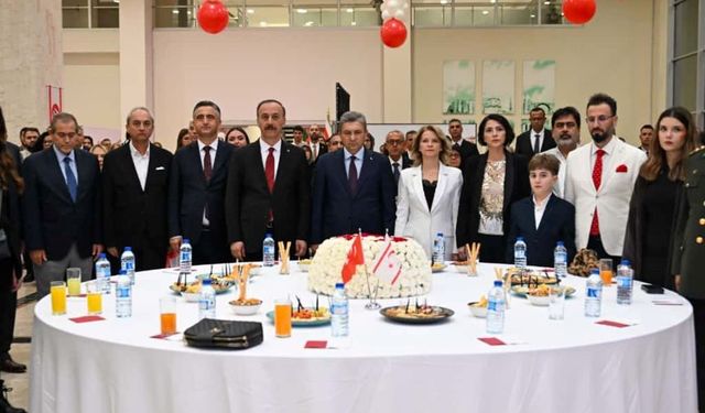 Antalya’da KKTC’nin 42 yıllık gururu kutlandı