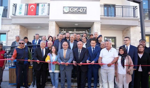 Seydikemer'de 304 konut hak sahiplerine teslim edildi