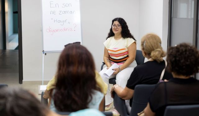 Mersin'de kadınlara "Hayır deme sanatı" öğretiliyor