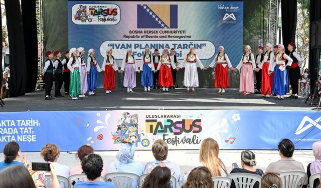 Mersin Tarsus Festivali başladı: Kent, karnaval alanına döndü