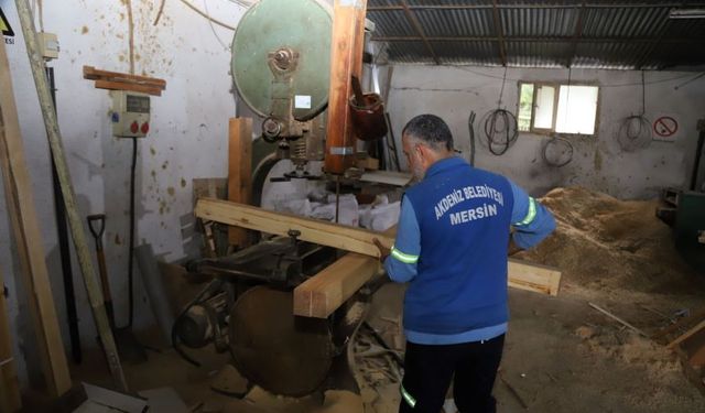 Akdeniz Belediyesi araç ve ekipmanlarını kendi imkanlarıyla yeniliyor