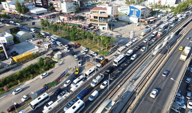 Antalya’da trafik yoğunluğunu azaltacak strateji masada