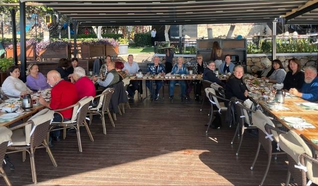 Antalya'da sanatçılar bir araya geldi