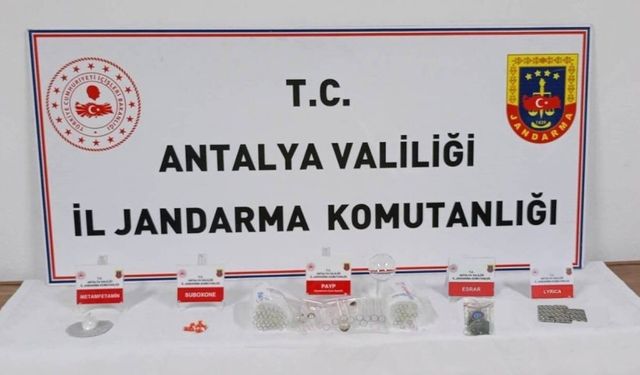 Antalya'da jandarmadan yasaklı maddelere geçit yok!