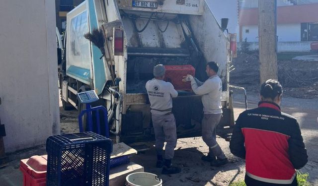 Kepez Belediyesi harekete geçti! Bozuk 574 kilo et imha edildi