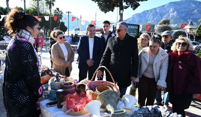 Kemer’de Yılbaşı coşkusu, "Kermes ve Gastronomi Festivali" ile taçlandı