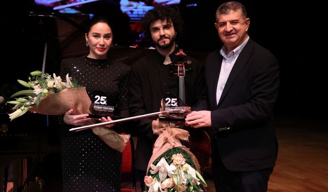 Antalya'da Jamal Aliyev ve Ece Dağıstan müzikseverlerle buluştu