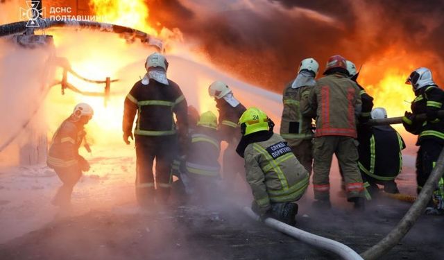 Rusya, Ukrayna’ya gece boyu saldırı düzenledi: Şehir karanlığa gömüldü
