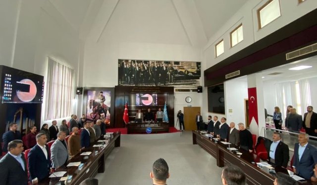 Aksu Belediyesi meclisi olağanüstü toplanıyor! Gündem CHP VE MHP’nin çekimser oyları!