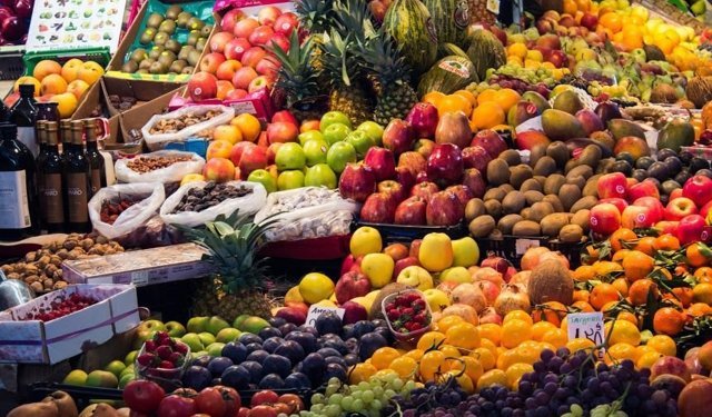 Meyvede rekor miktar düşüşü, fiyatları yükseltti