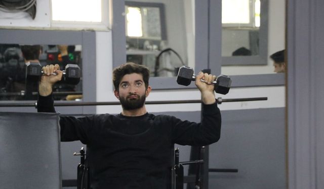 Antalya'da tekerlekli sandalyeden podyuma: Abdülkerim Sait’in azim hikayesi