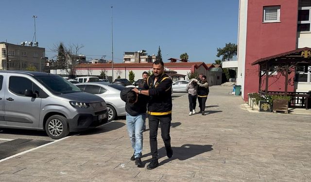 Adana'da yol verme tartışmasında kan aktı: 18 yaşındaki genç öldü