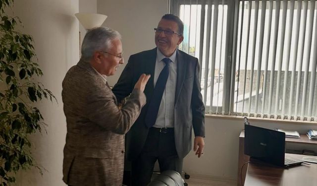 Ak Parti’den Antalya Büyükşehir’e dikkat çeken ziyaret