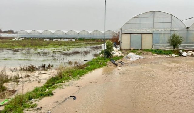 Aksu’da sel ve hortumun faturası belli oldu! 23 mahallede, 500 çiftçi zarar gördü
