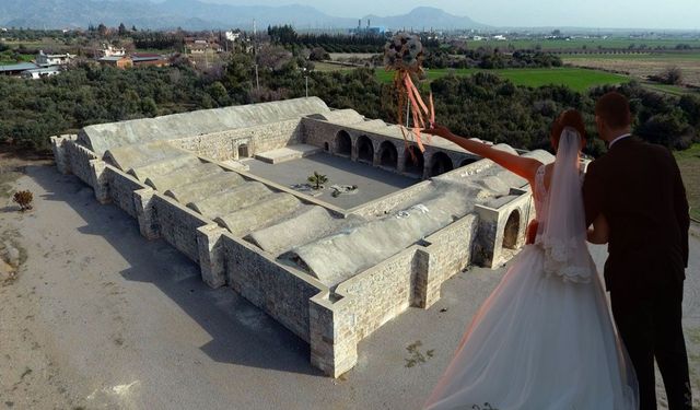 Antalya’da 800 yıllık tarihi Kırkgöz Han düğün salonu oldu!