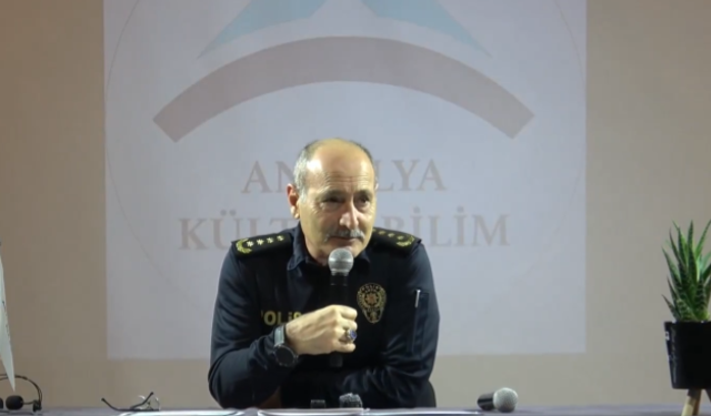 Antalya İl Emniyet Müdürü Zaimoğlu’ndan gençlere siber zorbalık ve dijital tuzak uyarısı!