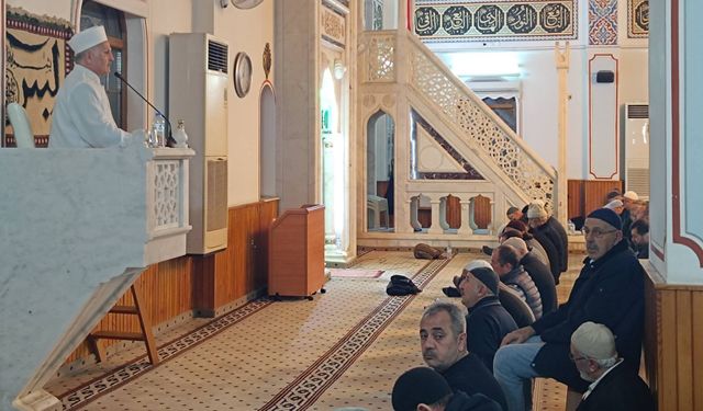 Antalya genelinde ilk teravih coşkusu yaşandı
