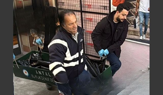 Antalya’da alacak verecek meselesi kanlı bitti! 52 yaşındaki adam öldürüldü