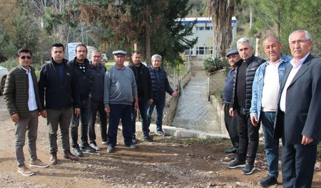 Alakır Barajı'nın suyu elektriğe gidince, Kumlucalı çiftçi isyan etti