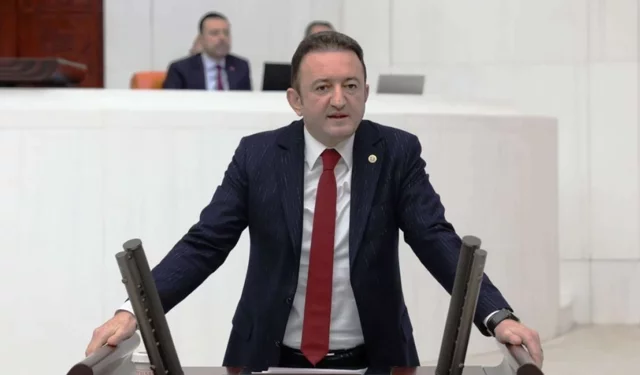 CHP Konya Milletvekili Bektaş'tan Konya-Antalya yolu tepkisi: "Kamu kaynaklarını koyrat kullandılar!"