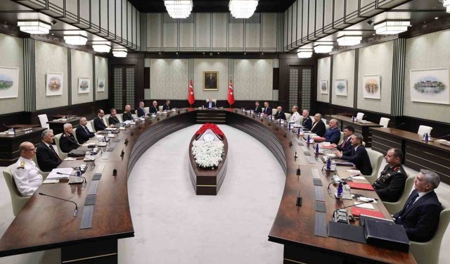 Emeklilerin gözü bayram ikramiyesinde! CHP’li Mustafa Erdem’den açıklama geldi