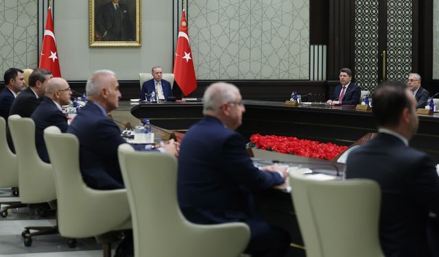 Cumhurbaşkanı Erdoğan’ın vazgeçilmezi! Herkes gitti bir tek o kaldı