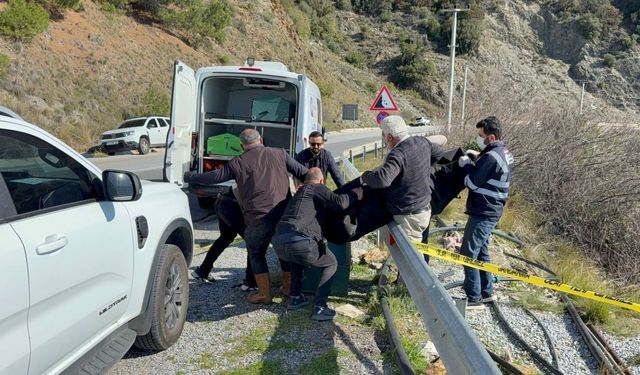 Gazipaşa'da yol kenarında kadın cesedi bulundu!