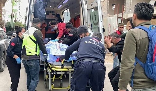 Antalya'da oğlu inşaatın 5'inci katından düşen baba feryat etti