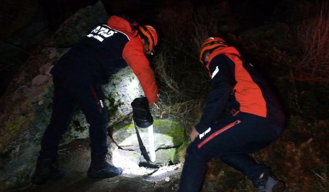 Karaman'da önce mahsur kaldılar sonra gözaltına alındılar