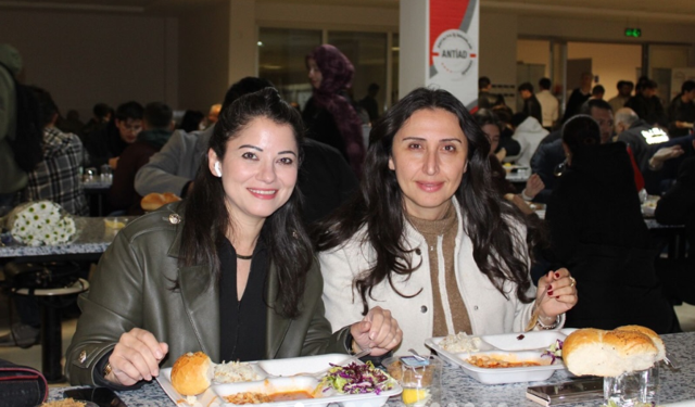 Antalya İş İnsanları Derneği gençlerle aynı sofrada buluşuyor