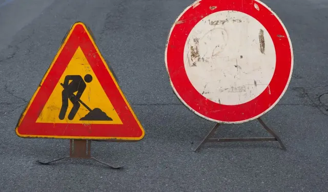 Antalya-Serik yolu 6 Mart'a kadar tek şerit olacak