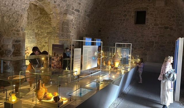 Tatilciler bayramın ilk gününde Bodrum’un tarihini keşfetti