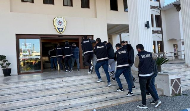 Antalya Emniyeti'nden 1 haftada kapsamlı denetim ve operasyon ağı