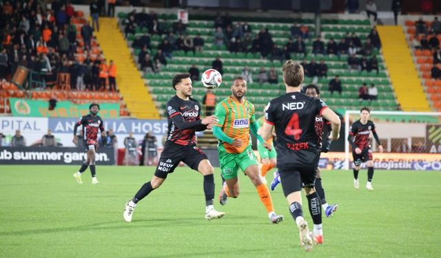 Alanyaspor ve Gençlerbirliği birer puana razı oldu