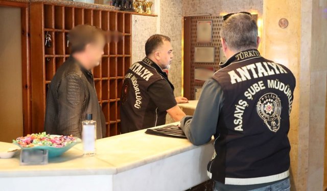 Antalya’da geniş çaplı denetim: Otel, günübirlik tesis ve araç kiralama...