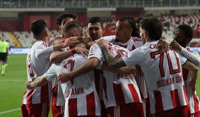 Antalyaspor’u bekleyen tehlike! 6 oyuncu etkilenecek